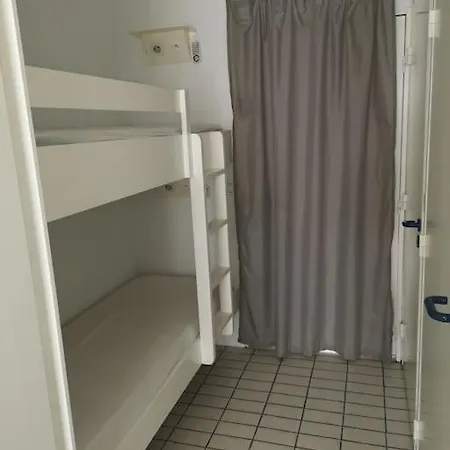 Arc En Ciel, Proche De La Plage Acces Direct ,internet Et Parking Privatif Gratuit Apartment *