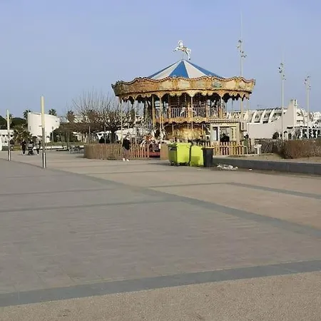 Arc En Ciel, Proche De La Plage Acces Direct ,internet Et Parking Privatif Gratuit * La Grande-Motte