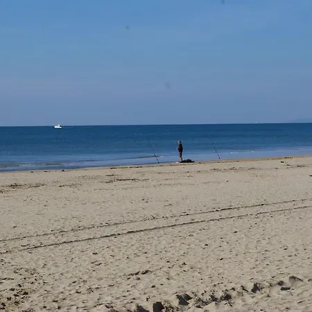 Arc En Ciel, Proche De La Plage Acces Direct ,internet Et Parking Privatif Gratuit Apartment